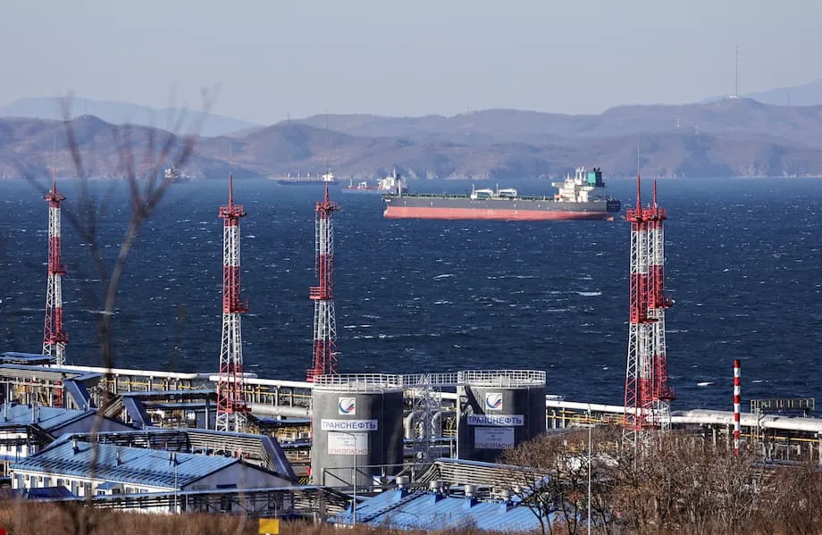 美国关税冲击印度之际，中国加大俄罗斯石油进口：地缘政治、贸易与全球能源流向的未来