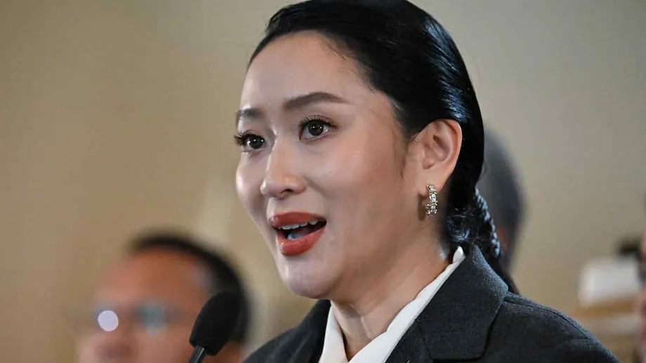 泰国宪法法院因与柬埔寨通话录音泄露解除总理佩通坦·钦那瓦职务