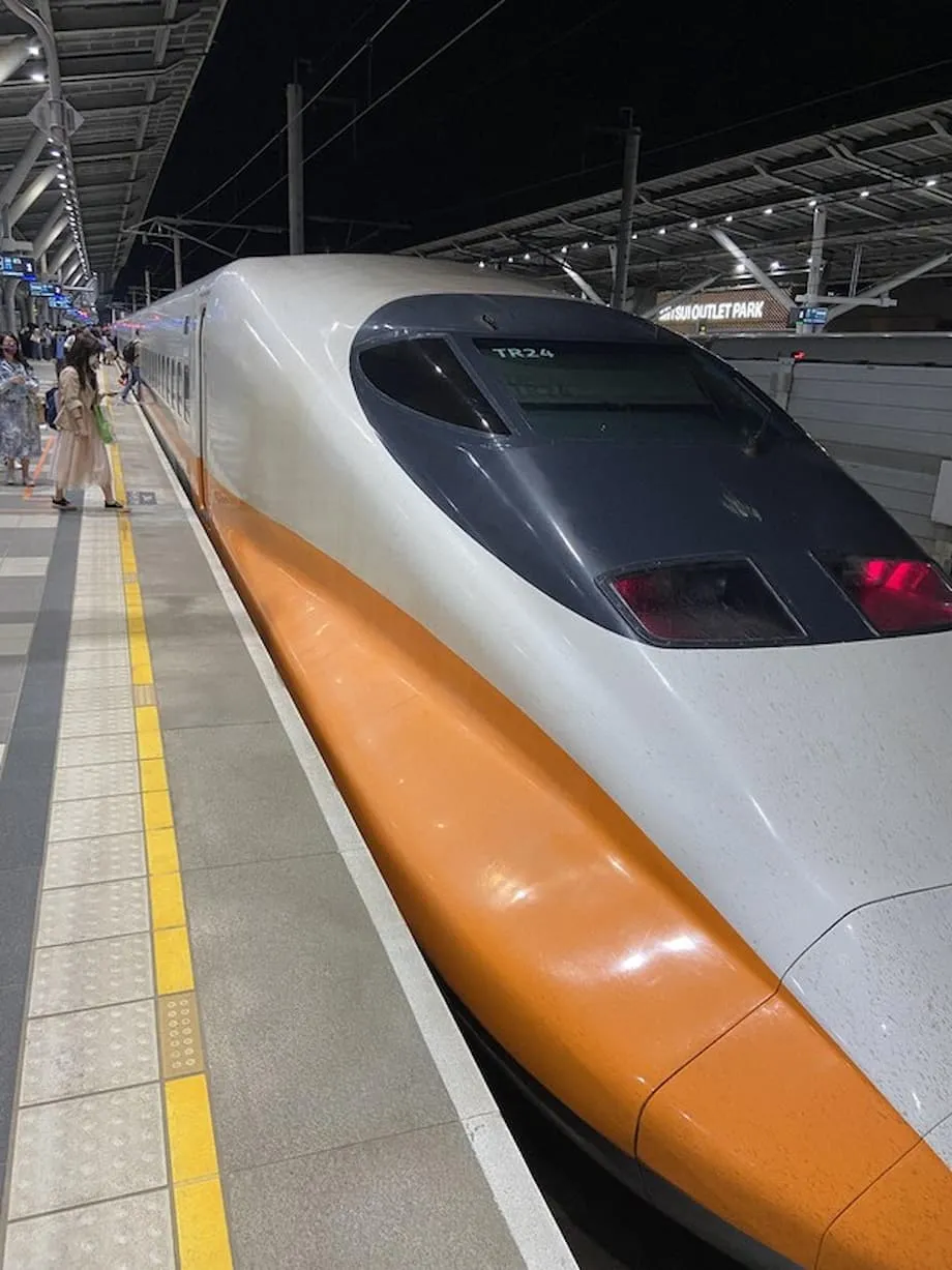 台湾高铁将从9月22日起实施严格的手机使用规定