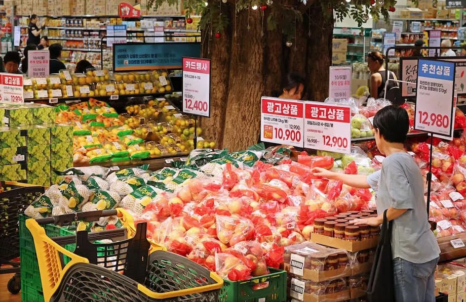 韩国动用创纪录食品储备并推出折扣，抑制中秋节价格飙升