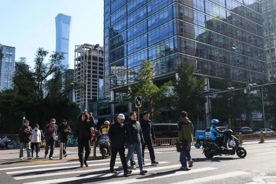 深中通道人工岛启动旅游试运行，毗邻港澳