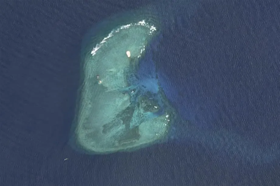 越南加快南礁填海造地，南沙群岛建设规模逼近中国