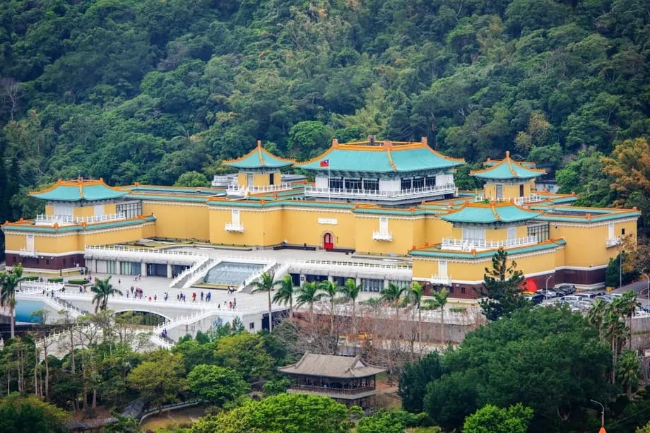 台湾故宫博物院以系列展览庆祝建院100周年