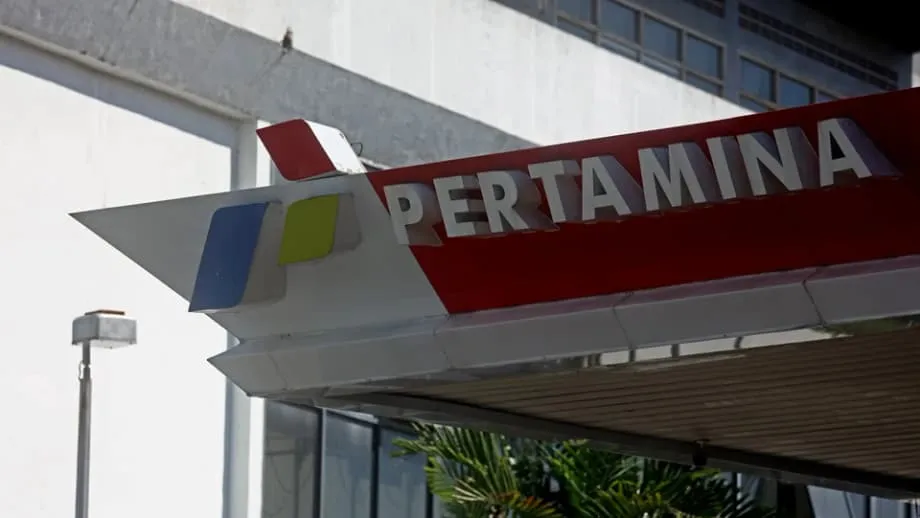 印尼应对私营加油站燃油短缺,壳牌将向Pertamina购买10万桶汽油