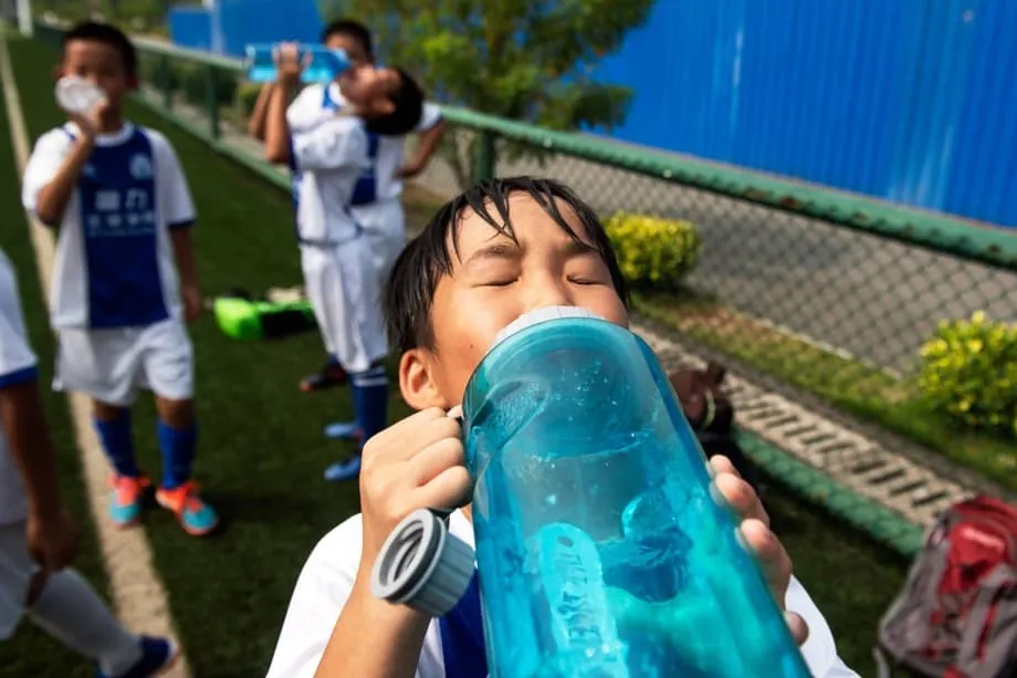 山东海水工厂利用废热生产低价淡水和绿氢