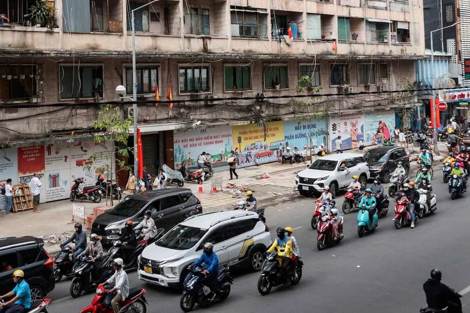 胡志明市将禁止市中心燃油车辆,推动交通电动化