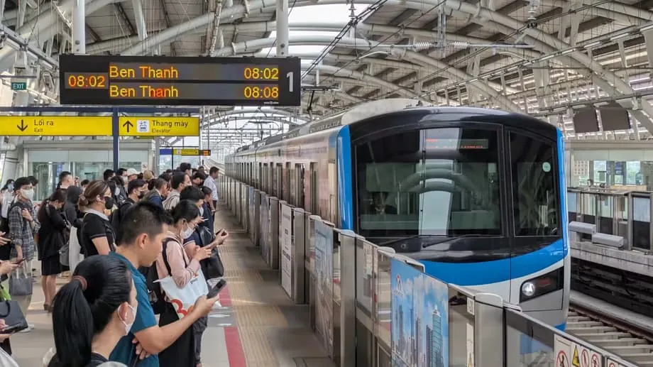 越南首条地铁重塑城市生活，扩建计划提速
