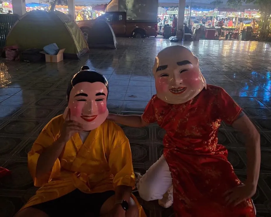 狮子出击：揭秘曼谷警方精心策划的伪装抓捕行动