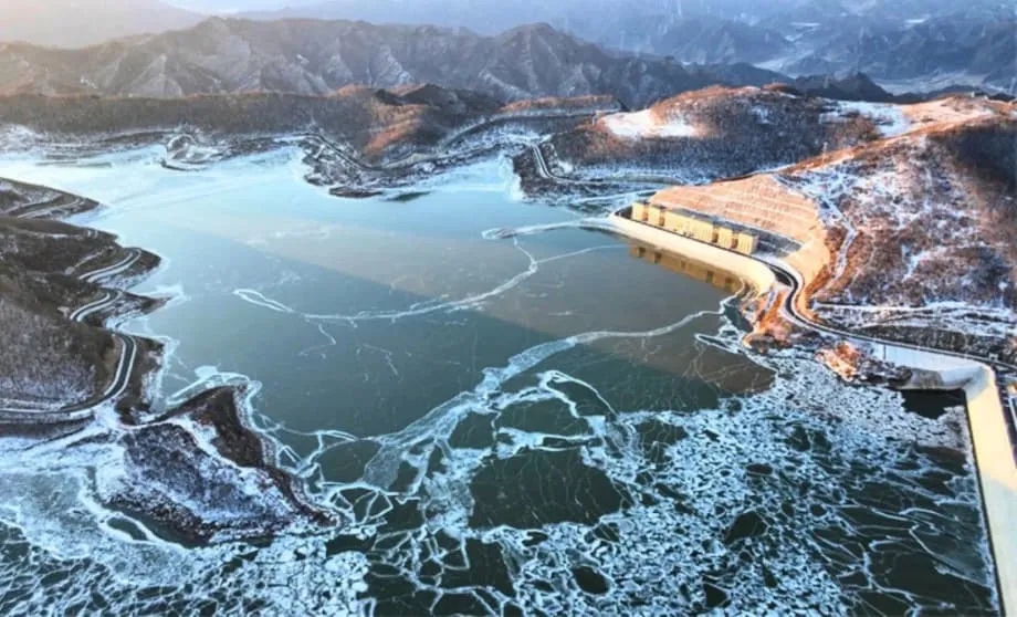 中国兴建大型水库储存过剩可再生能源