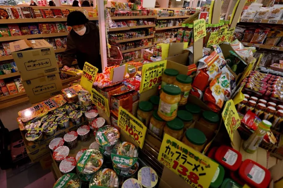 日本经济悖论：实际工资上涨，家庭支出却大幅削减