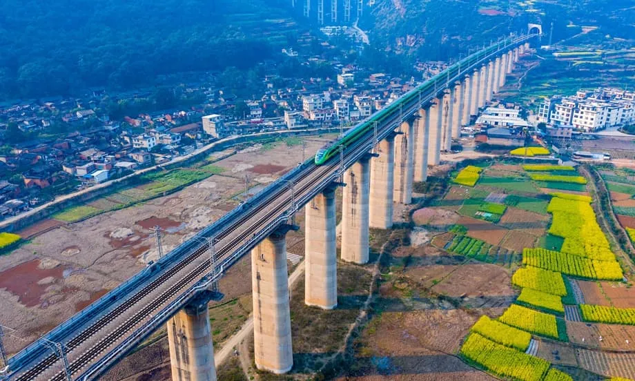 钢铁丝绸之路：中国—老挝铁路如何改变东南亚旅游业