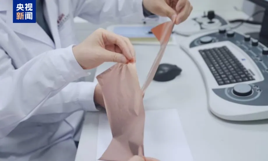 中国科学家突破“不可能三角”，研发出超强铜箔