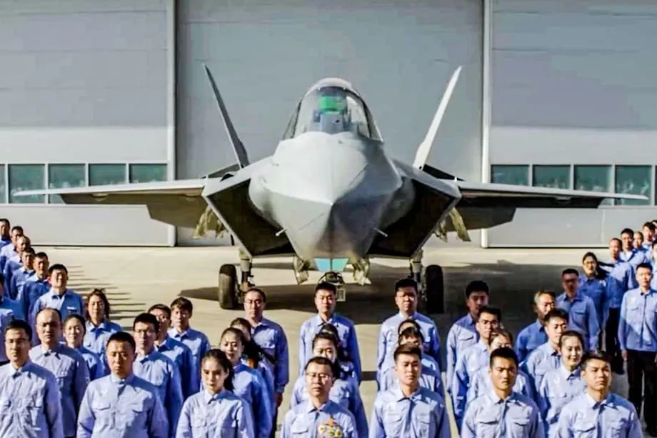 巴基斯坦签署中国歼-35隐形战机协议，空中力量格局迎重大变化