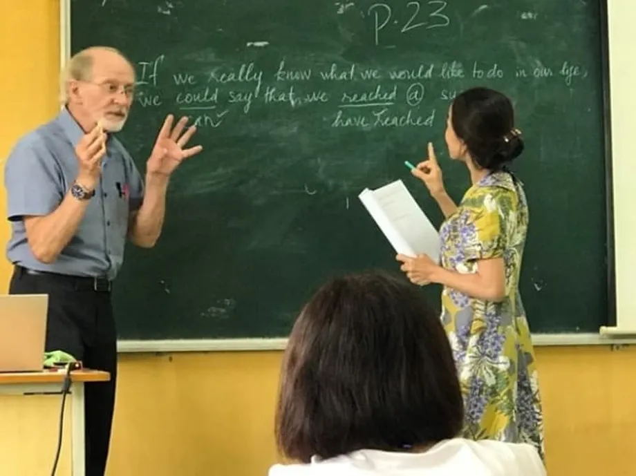 越南英语悖论：为何多年学习收效有限，以及如何改善