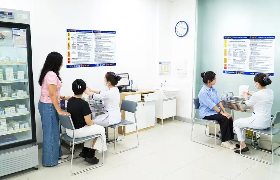 Vietnam Introduces Nasal Flu Vaccine for Children as Respiratory Illness Rises