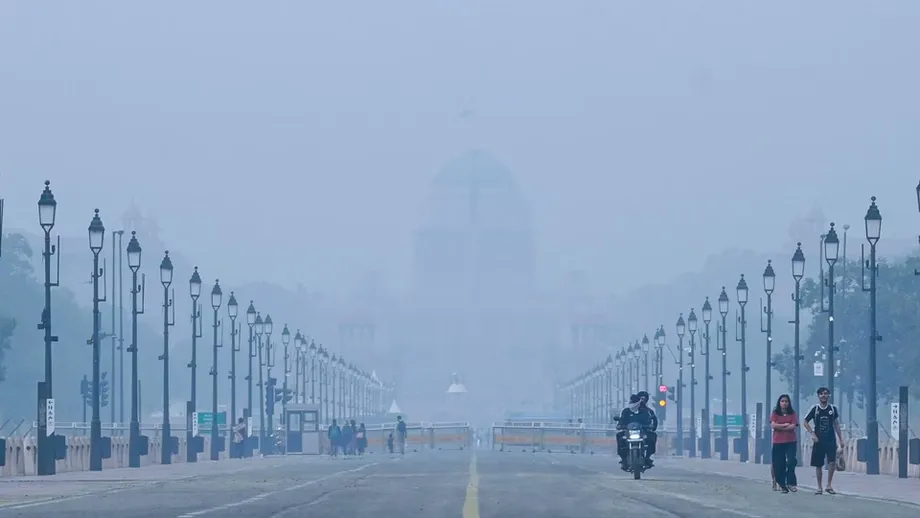 Delhi-NCR Orders November 5–20 Construction Curbs and 50% Office Attendance Ahead of Winter Smog